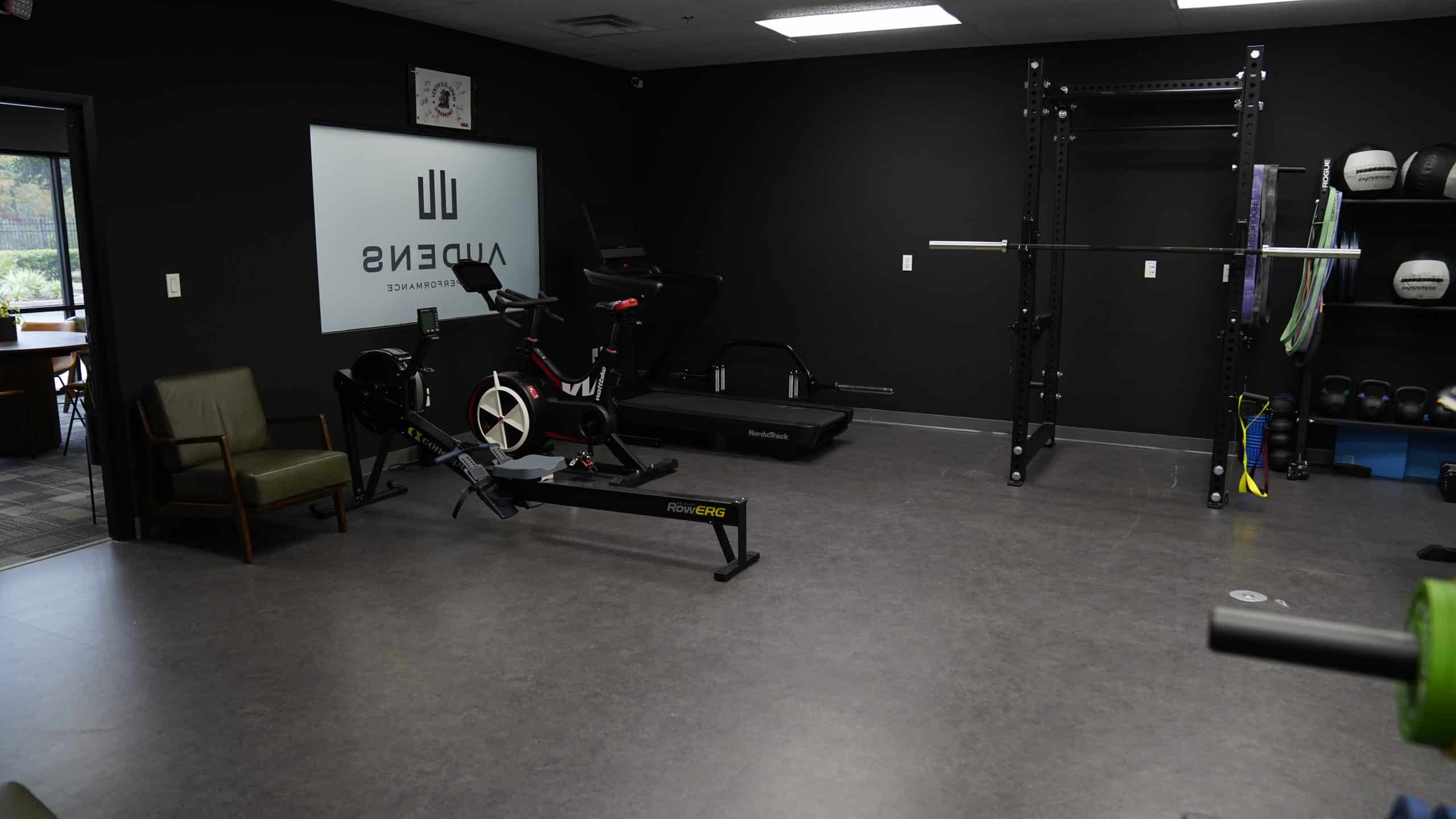 Strength and conditioning floor